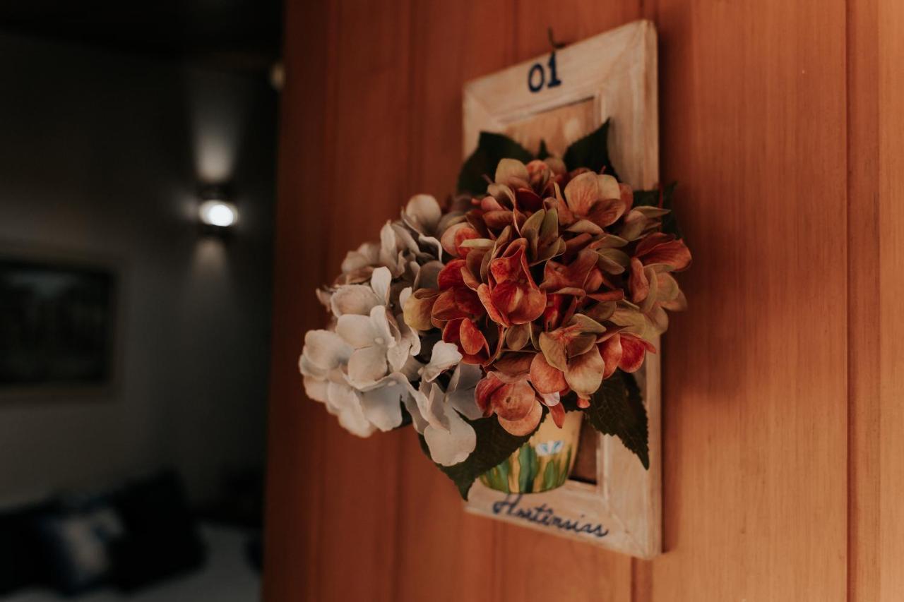 Hotel Pousada Chale Das Flores Sertãozinho Exteriör bild