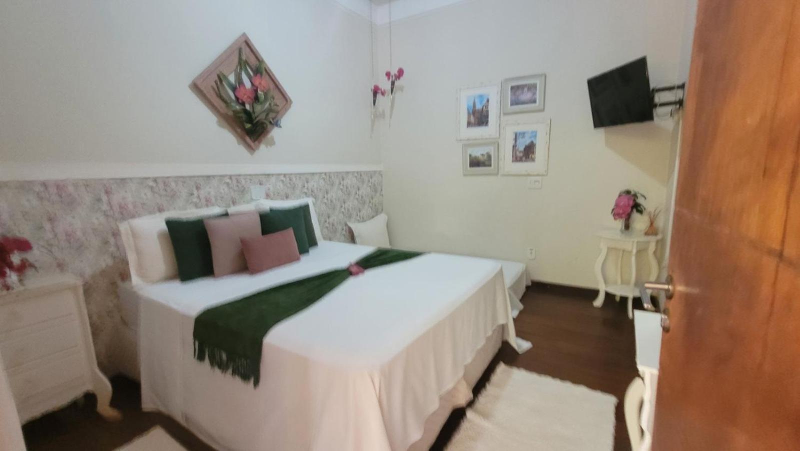 Hotel Pousada Chale Das Flores Sertãozinho Exteriör bild