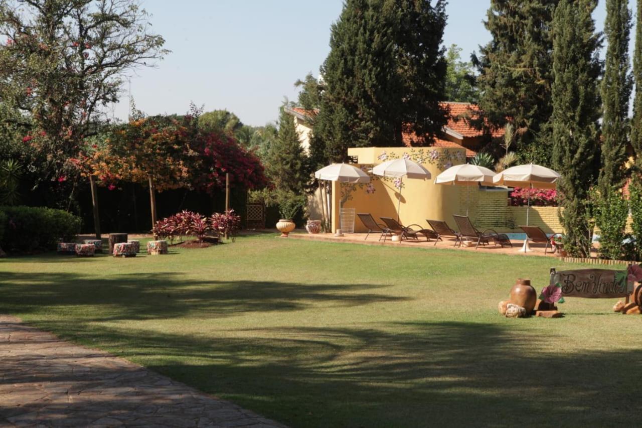 Hotel Pousada Chale Das Flores Sertãozinho Exteriör bild