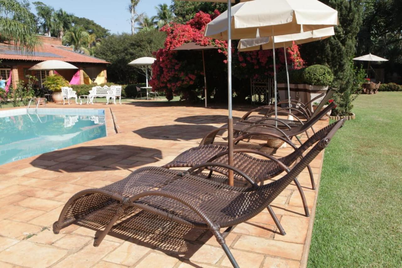 Hotel Pousada Chale Das Flores Sertãozinho Exteriör bild
