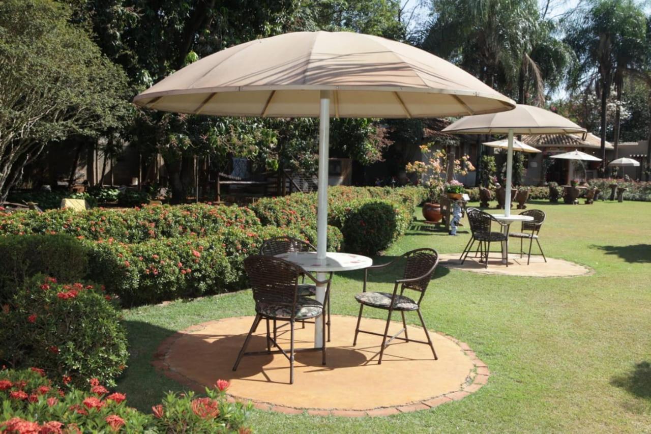 Hotel Pousada Chale Das Flores Sertãozinho Exteriör bild